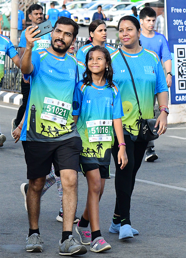 Vizag_20Navy_20Marathon_202023_20Photos-6.jpg 6