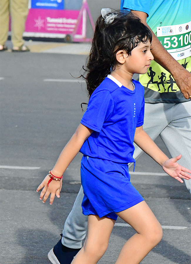 Vizag_20Navy_20Marathon_202023_20Photos-7.jpg 7