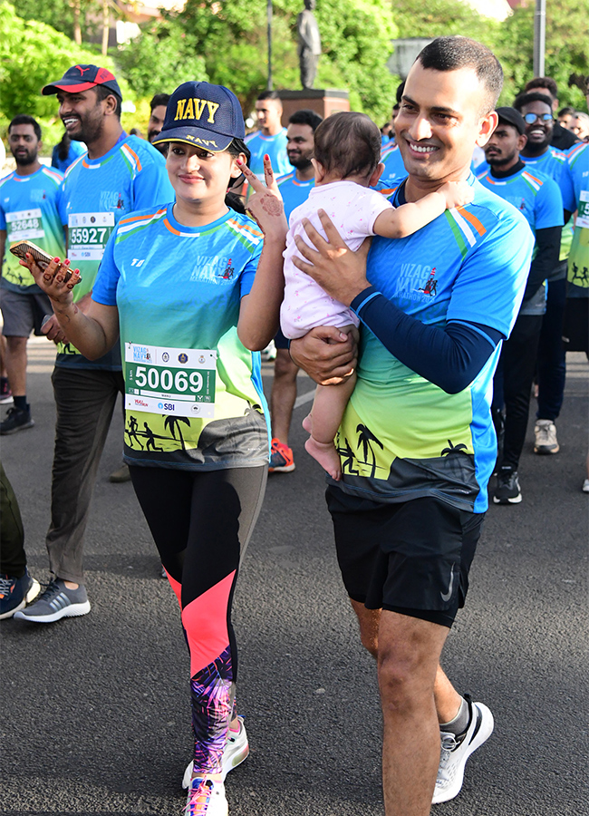 Vizag_20Navy_20Marathon_202023_20Photos-8.jpg 8