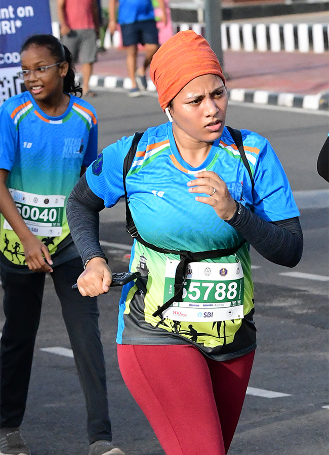 Vizag_20Navy_20Marathon_202023_20Photos-9.jpg 9