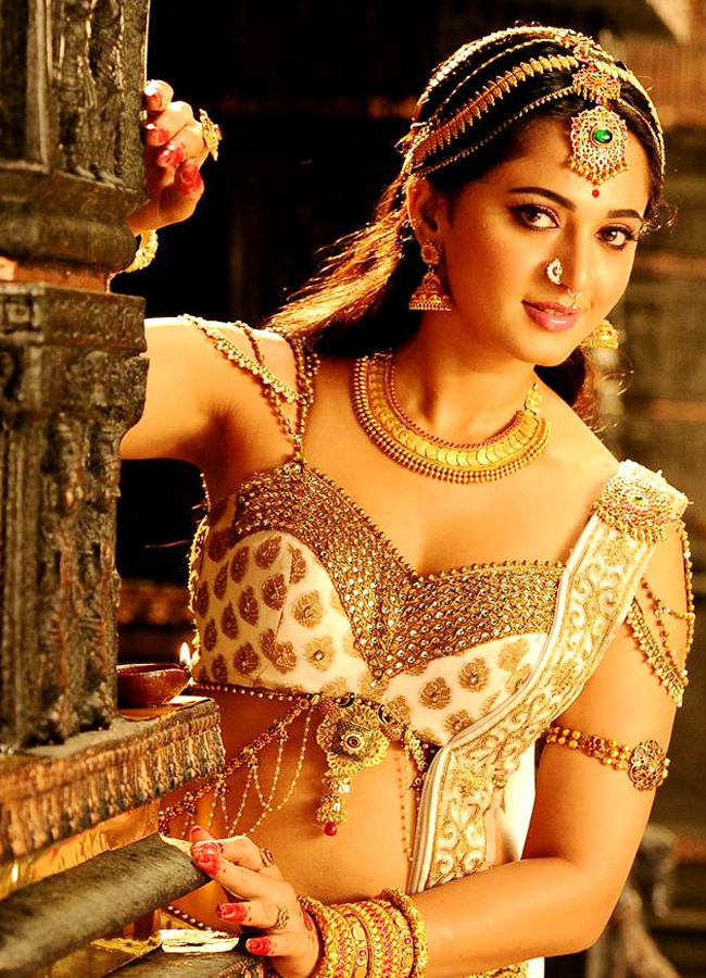 Anushka-Shetty-8.jpg 12
