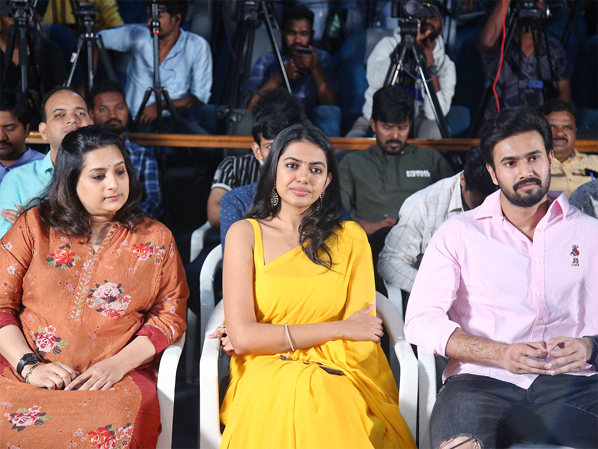 Kota_20Bommali_20Ps_20Movie_20Teaser_20launch-19.jpg 19