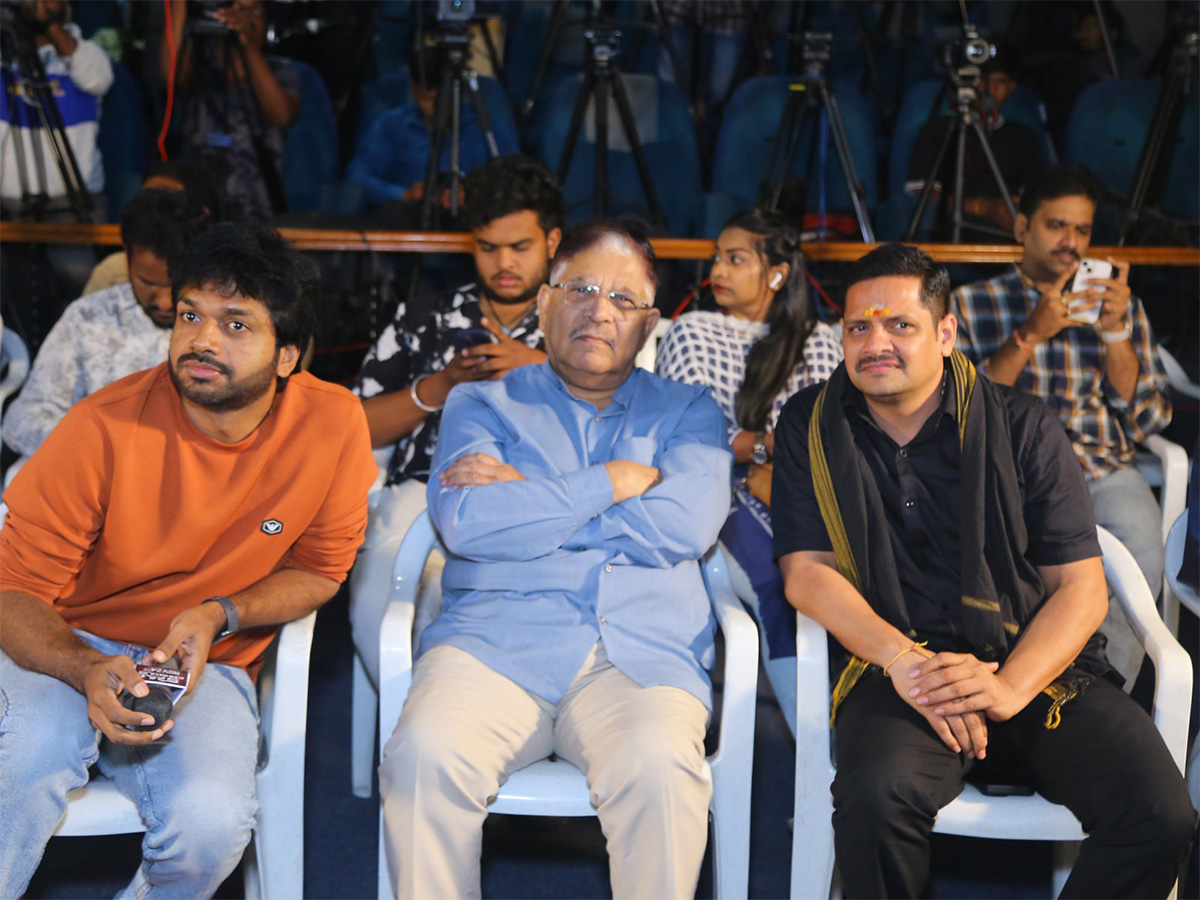Kota_20Bommali_20Ps_20Movie_20Teaser_20launch-6.jpg 6