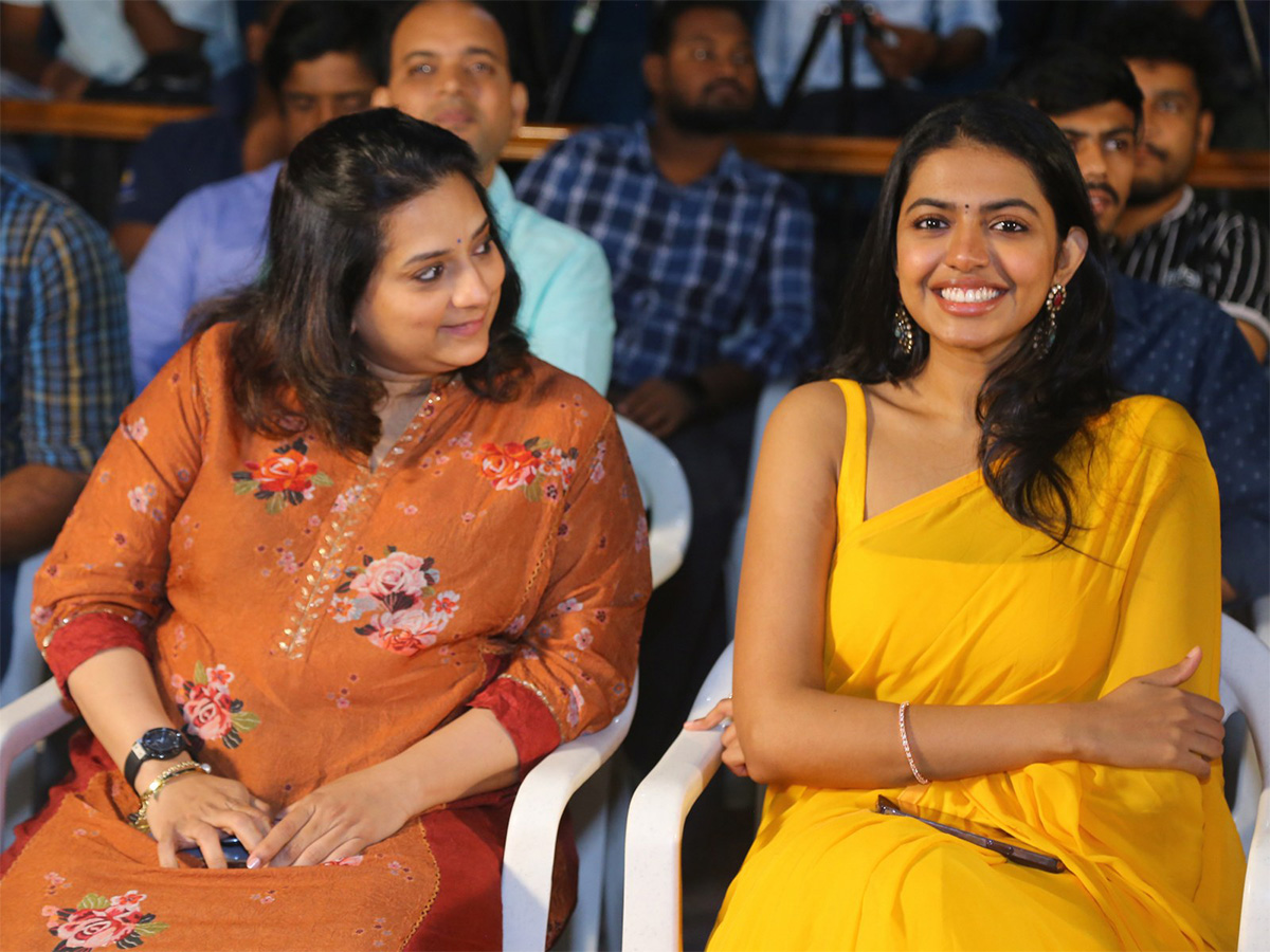 Kota_20Bommali_20Ps_20Movie_20Teaser_20launch-7.jpg 7