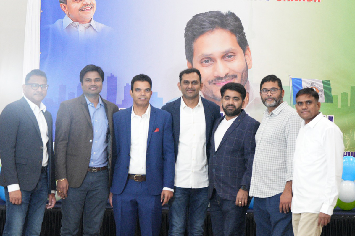Meeting_20of_20YSRCP_20NRI_20Members_20In_20Canada-114.jpg 14
