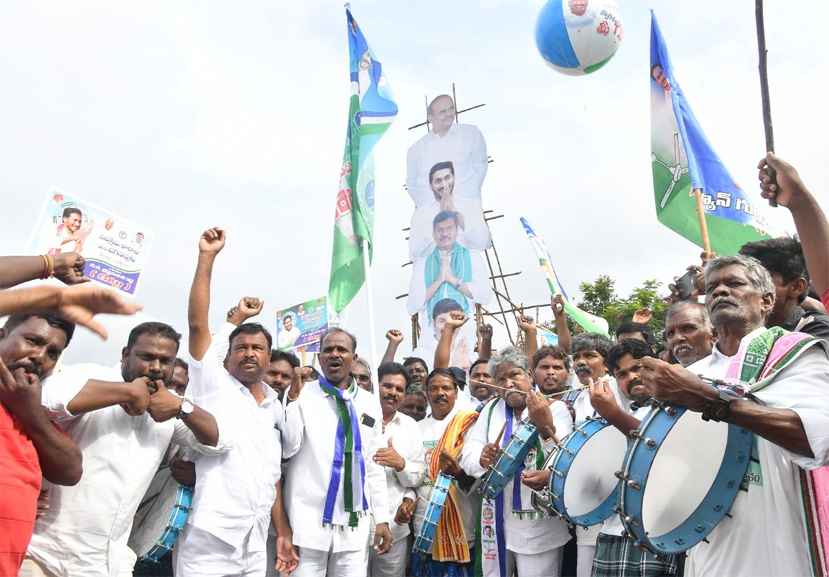 YSR_20Rythu_20Bharosa_20Program_20At_20Puttaparthi_20Photos-15.jpg 20