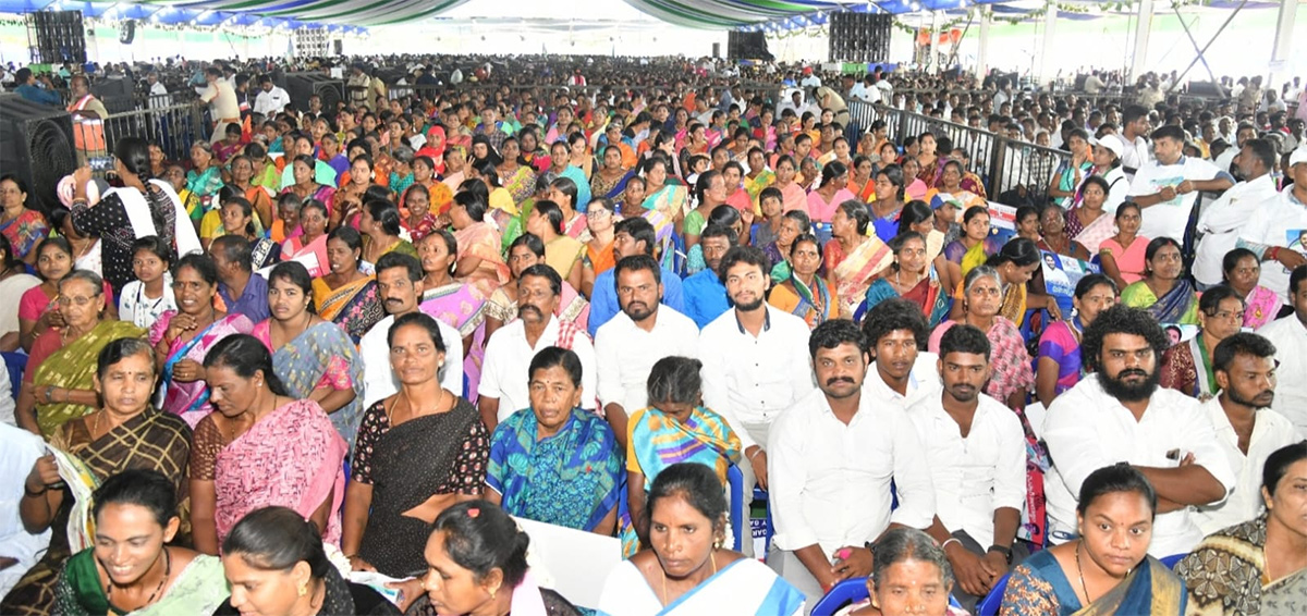 YSR_20Rythu_20Bharosa_20Program_20At_20Puttaparthi_20Photos-19.jpg 24