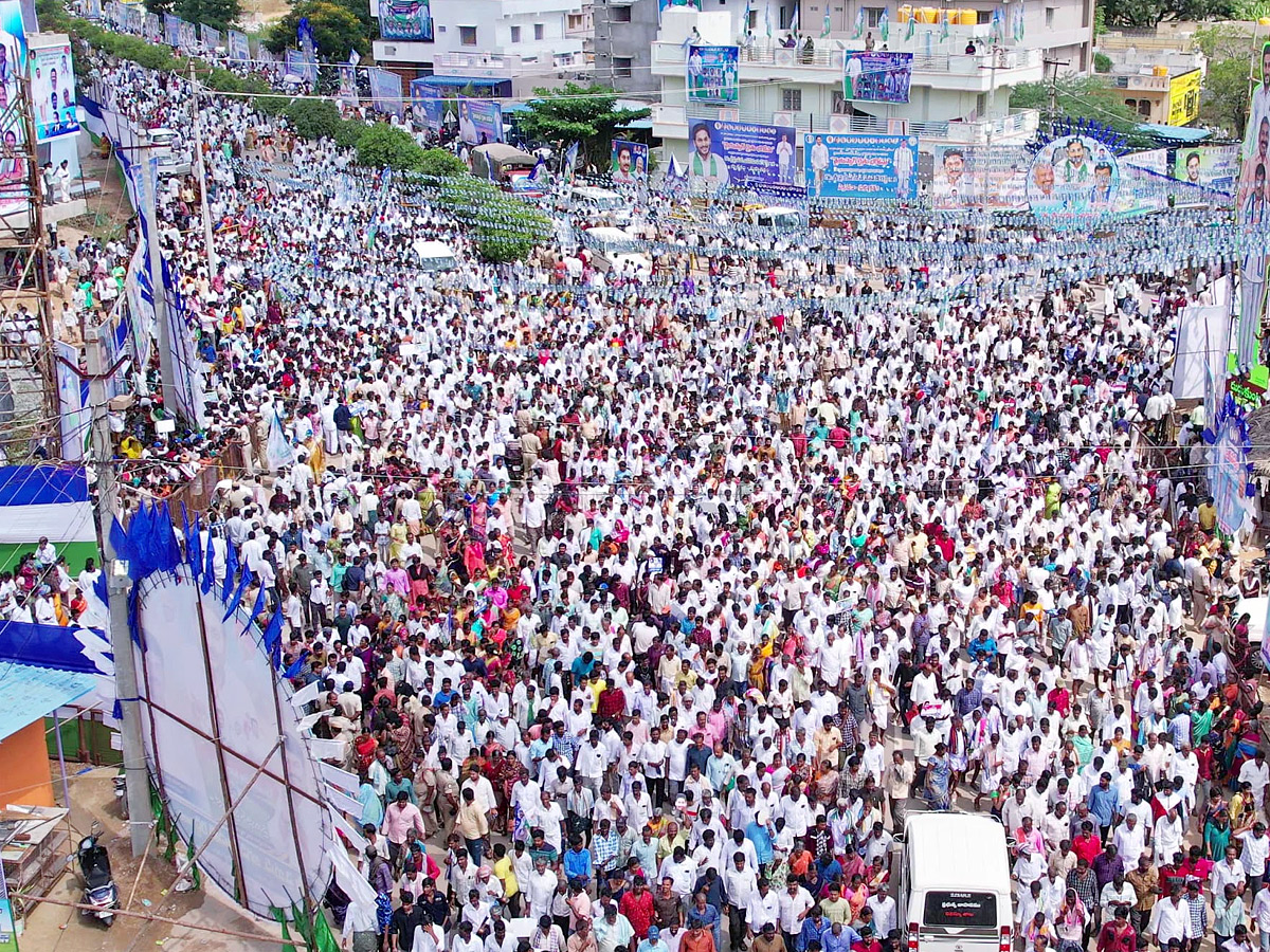 YSR_20Rythu_20Bharosa_20Program_20At_20Puttaparthi_20Photos-31.jpg 5