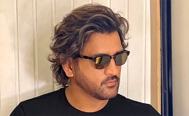 dhoni01.jpg