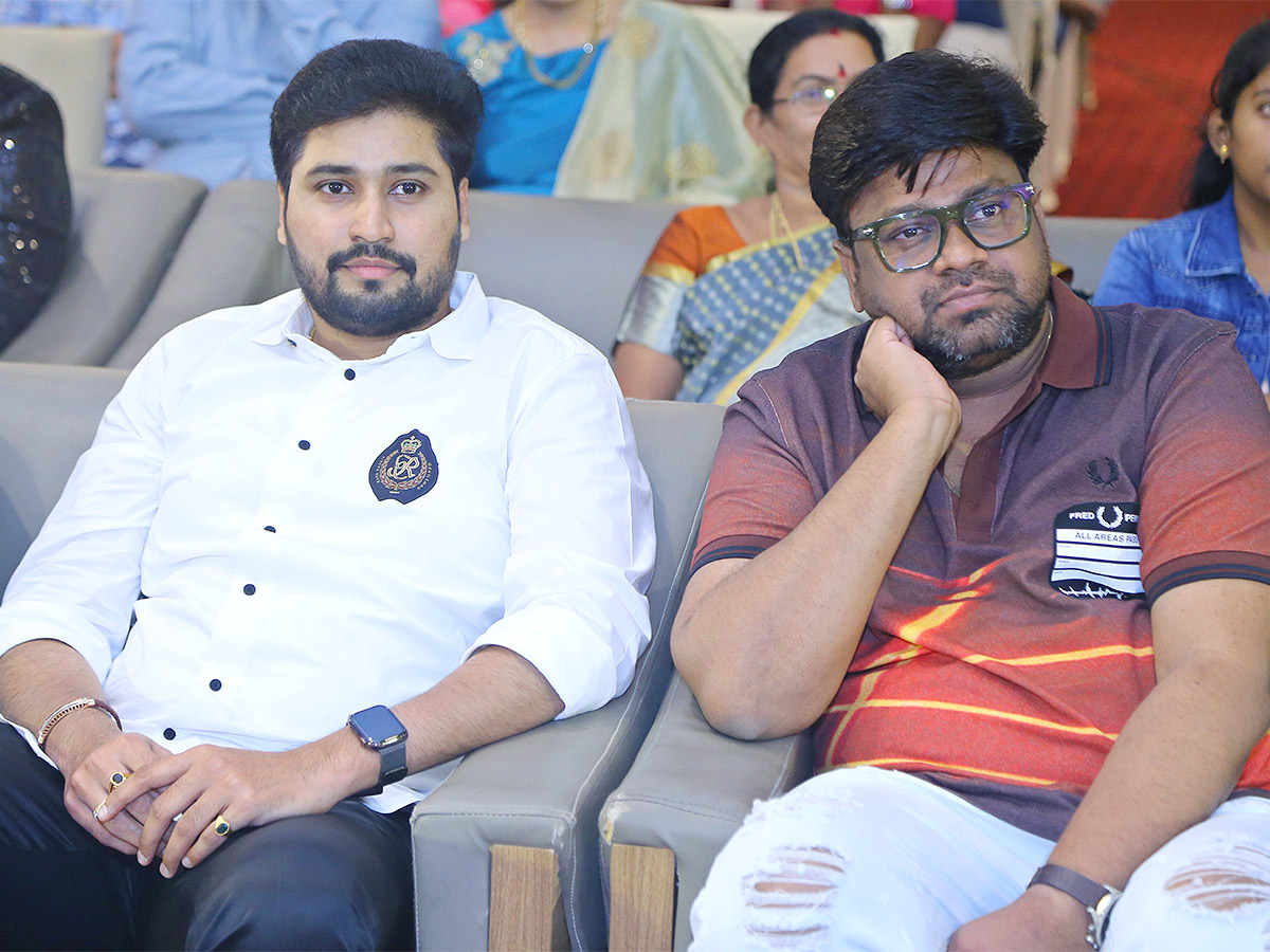 Ala_20Ninnu_20Cheri_20Pre_20Release_20Event_20LIVE-10.jpg 9