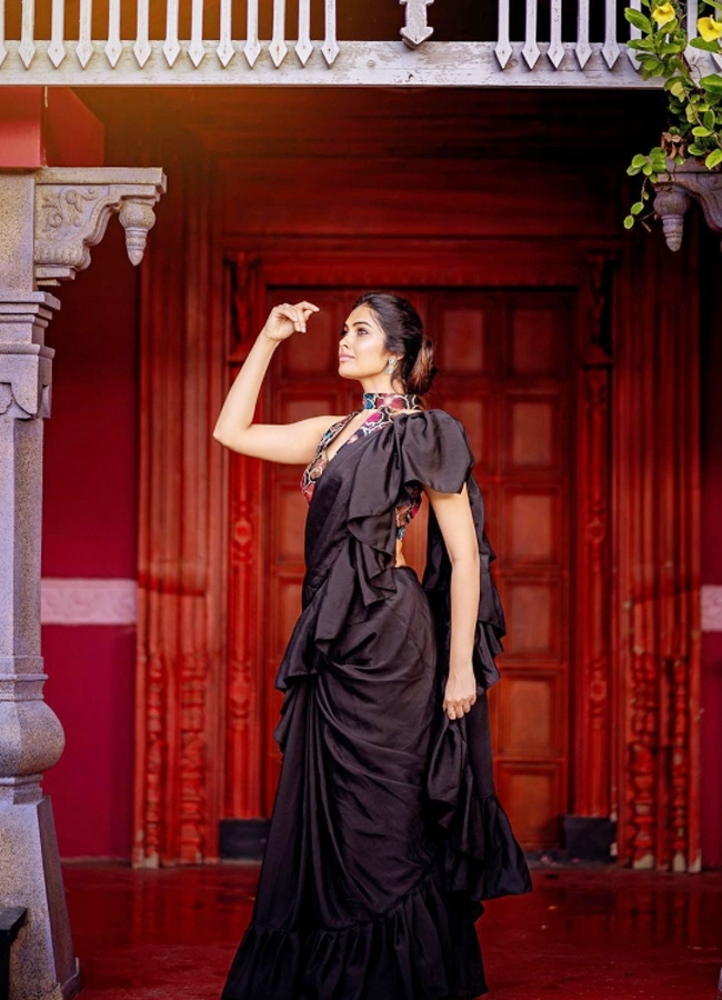 Divi-Vadthya-010.jpg 10