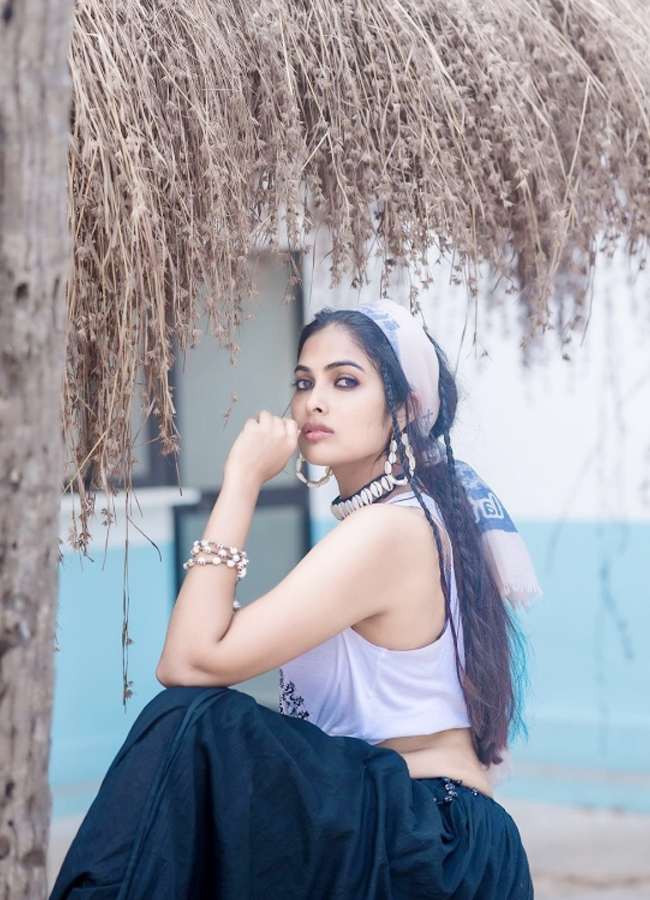 Divi-Vadthya-06.jpg 6