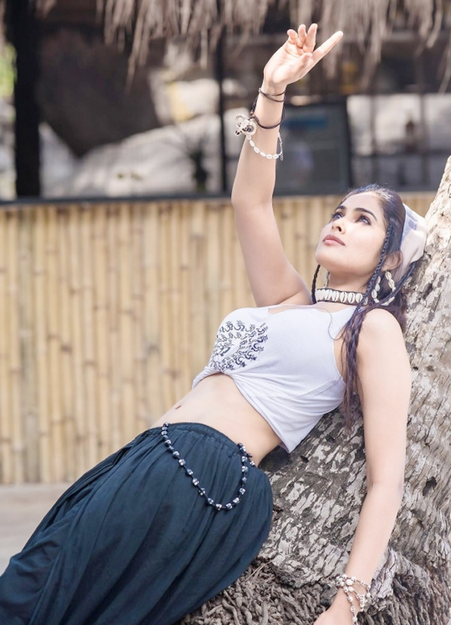 Divi-Vadthya-07.jpg 7