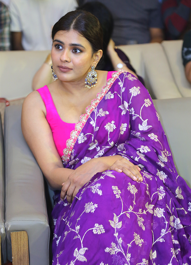 Hebah_20Patel_20New_20Photoshoot-12.jpg 12