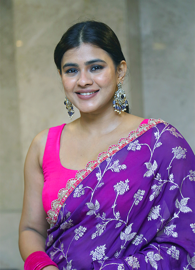 Hebah_20Patel_20New_20Photoshoot-5.jpg 5