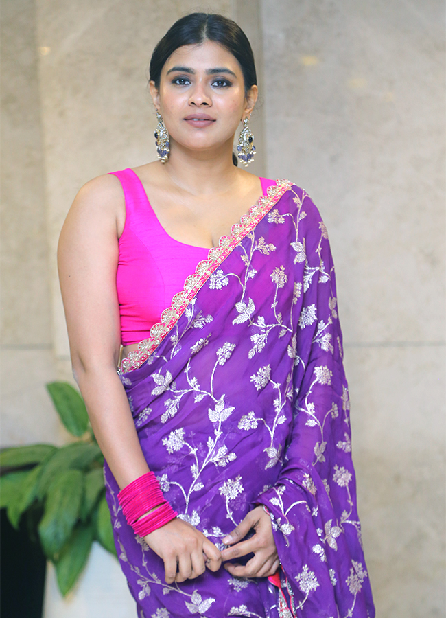 Hebah_20Patel_20New_20Photoshoot-7.jpg 7