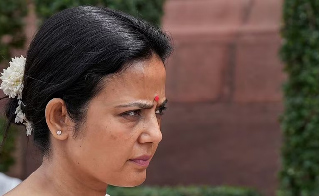 Mahua_LS_Ethics_Commiittee.jpg