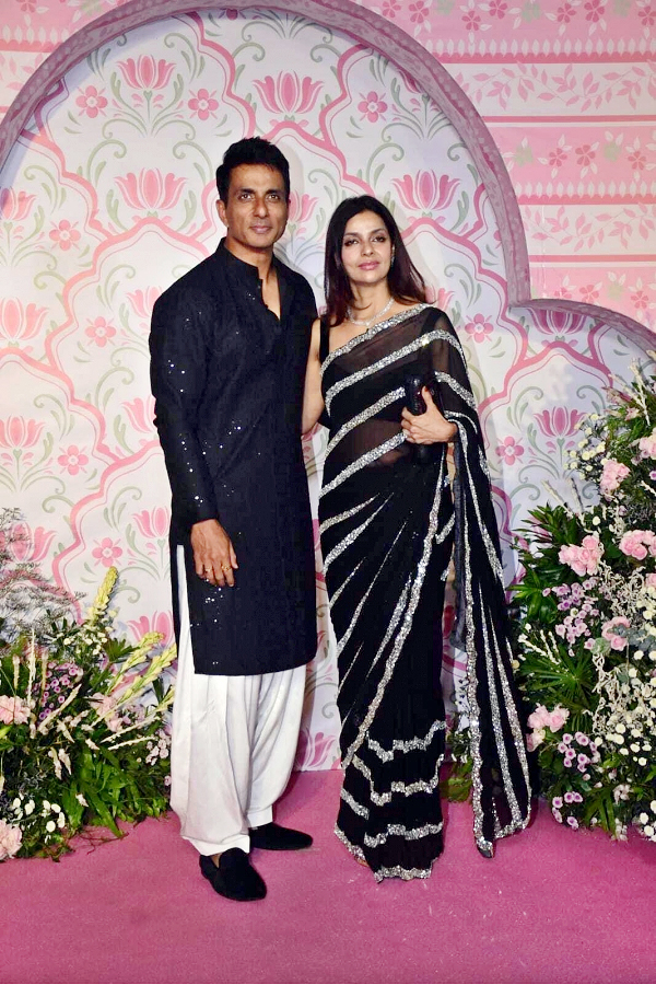 Ramesh-Taurani-Diwali-Bash-01.jpg 2