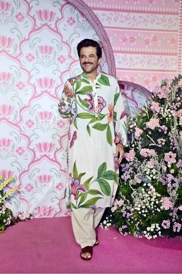 Ramesh-Taurani-Diwali-Bash-04.jpg 6