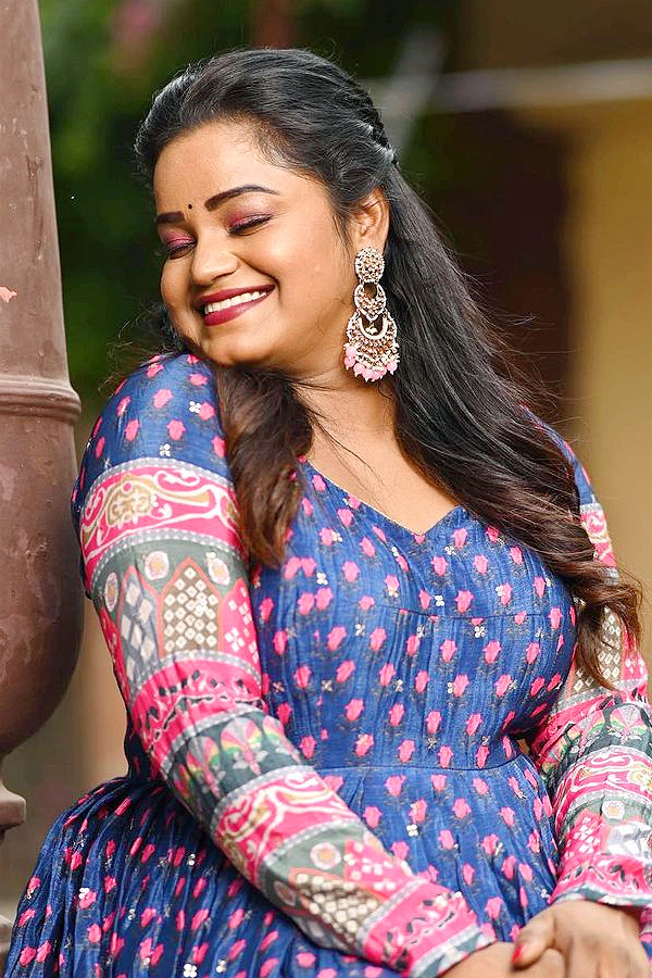 Jabardasth_20Actress_20pavithraa_20Getting_20Married_20Photos_7.jpg 8