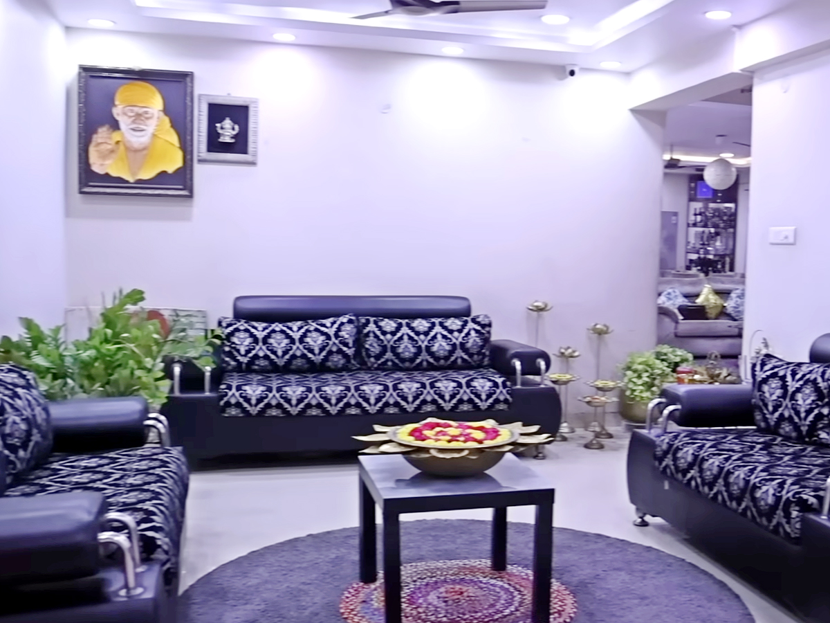 Priya-Home-Tour-03.jpg 3