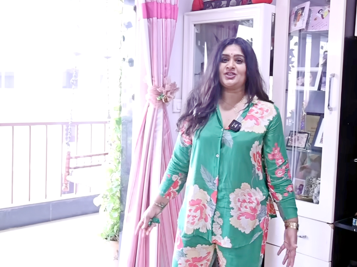 Priya-Home-Tour-23.jpg 23