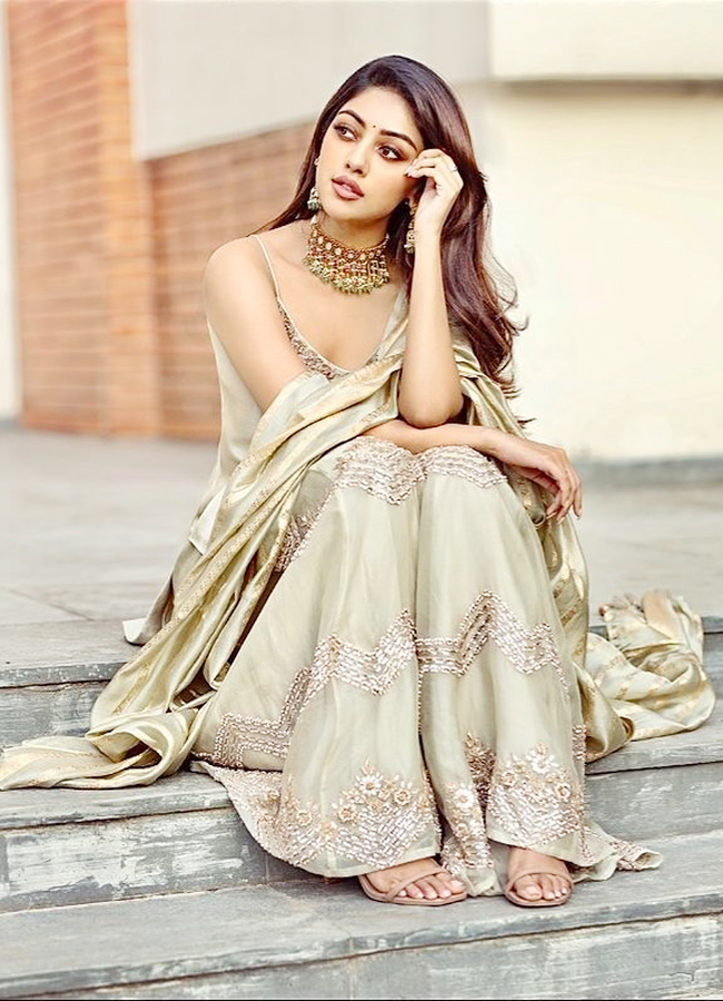 Anu-Emmanuel-09.jpg 8