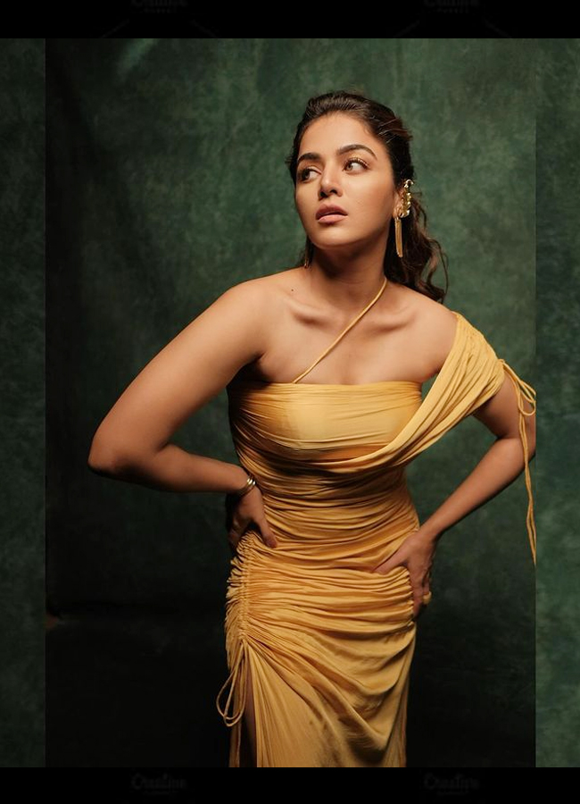Wamiqa-Gabbi-01.jpg 2