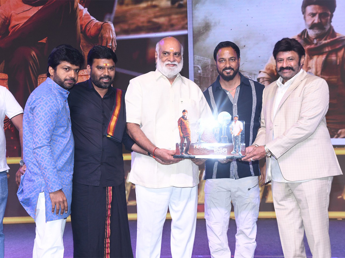 bhagavanth_20kesari_20success_20meet_20in_20hyderabad_20photos-16.jpg 16