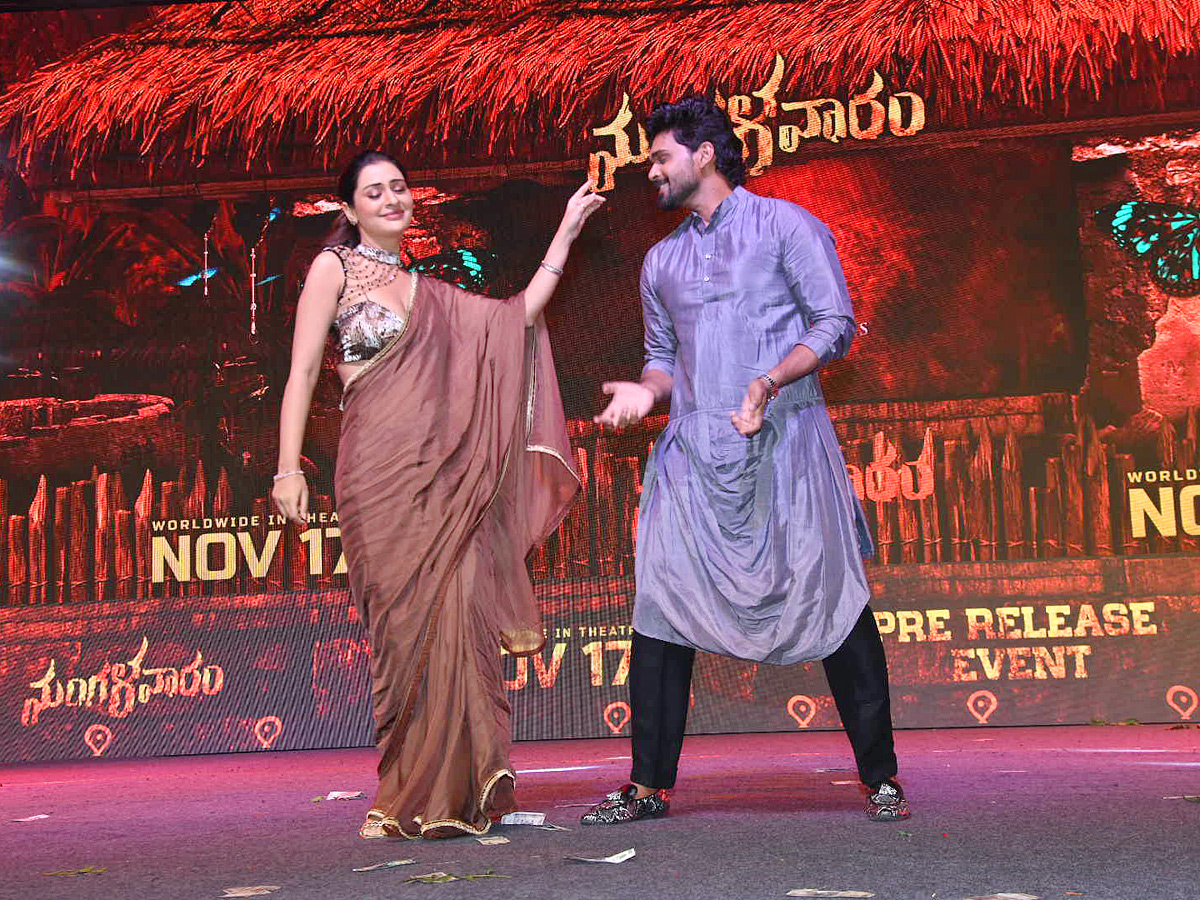 Mangalavaram_20Pre_20Release_20Event_20Photos_13.jpg 14