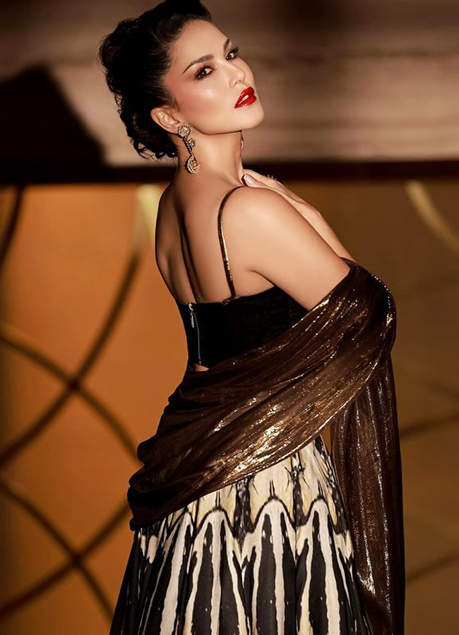 Sunny-Leone-pics.jpg 8