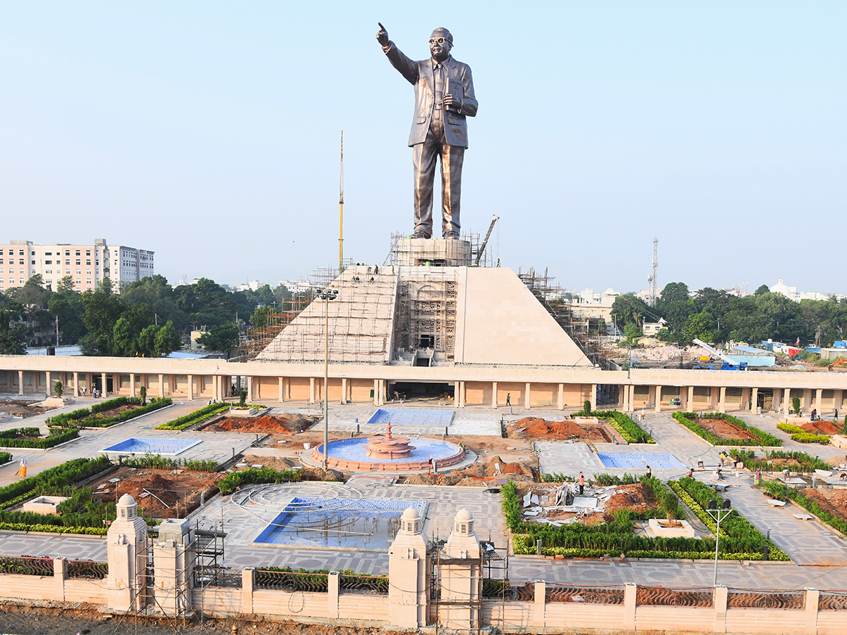 ambedkar_20statue_20in_20vijayawada_20pics-2.jpg 2