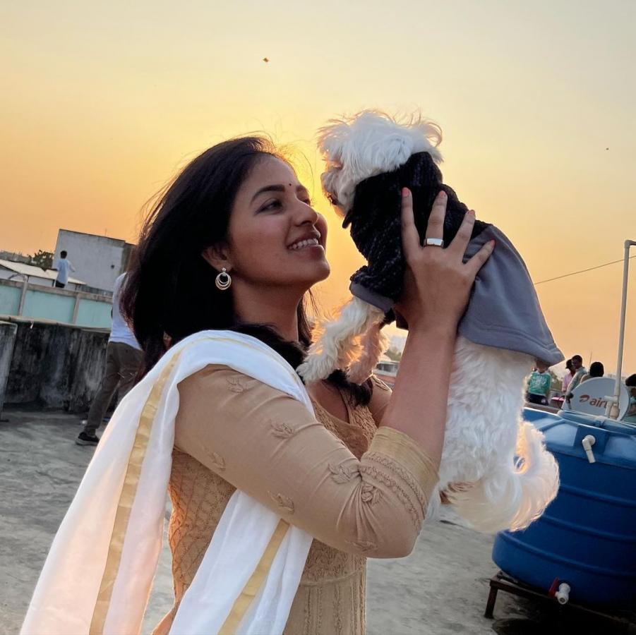 Anjali-10.jpg 10