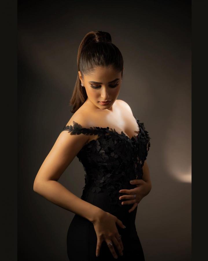 Rasha-Thadani-18.jpg 18