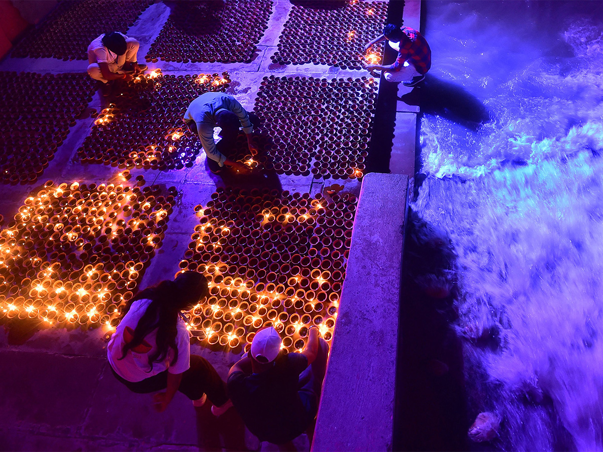 Hindu_20festival_20of_20Diwali_20in_20Ayodhya-7.jpg 6