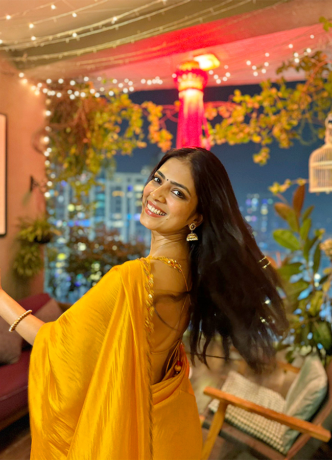 Movie_20Stars_20Participated_20In_20Diwali_20Celebrations-13.jpg 13