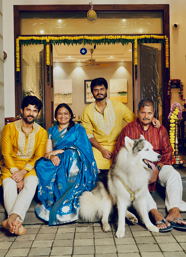 Movie_20Stars_20Participated_20In_20Diwali_20Celebrations-9.jpg 9