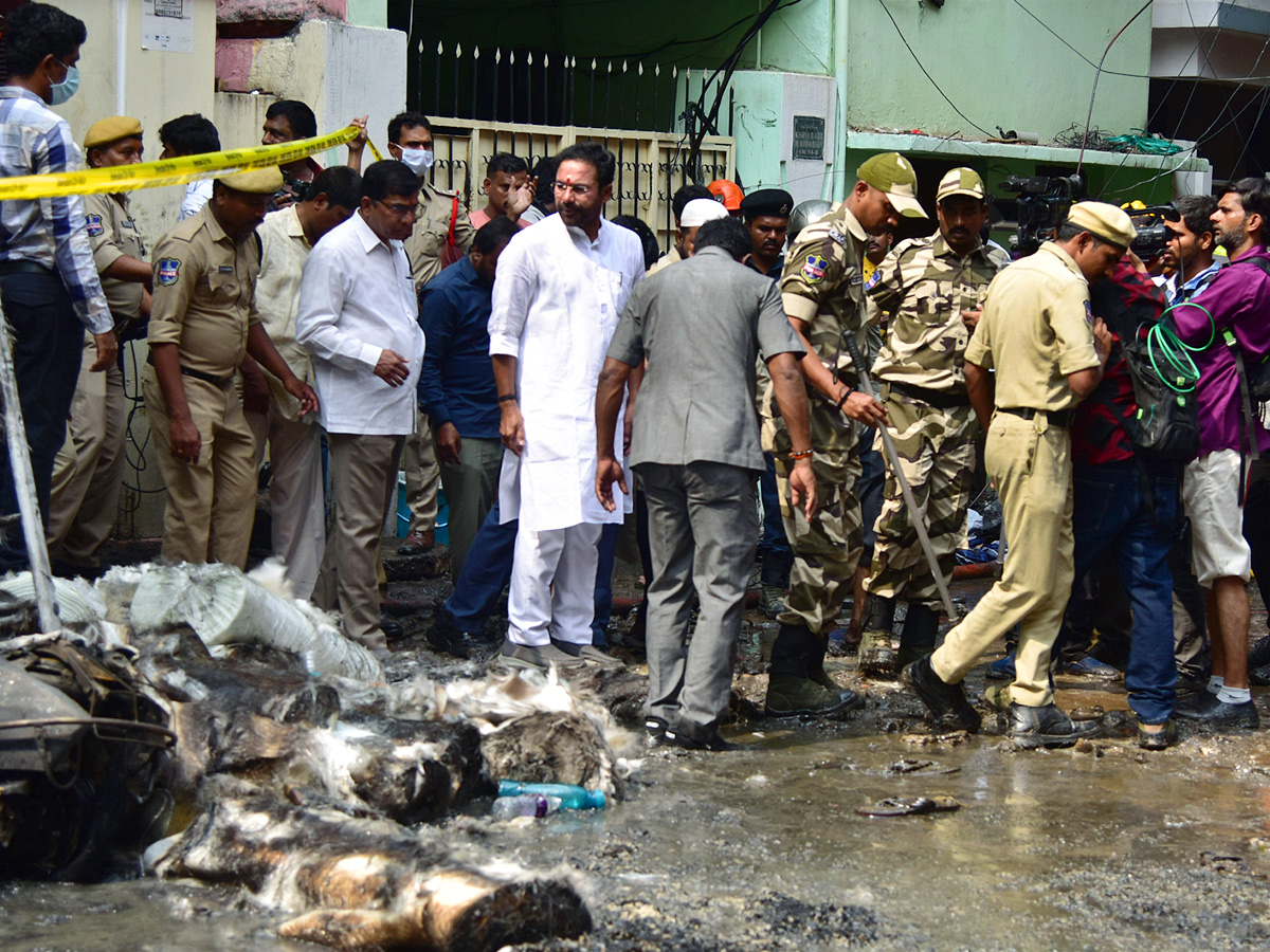 Nampally_20Fire_20Accident_20PHotos_13.jpg 14