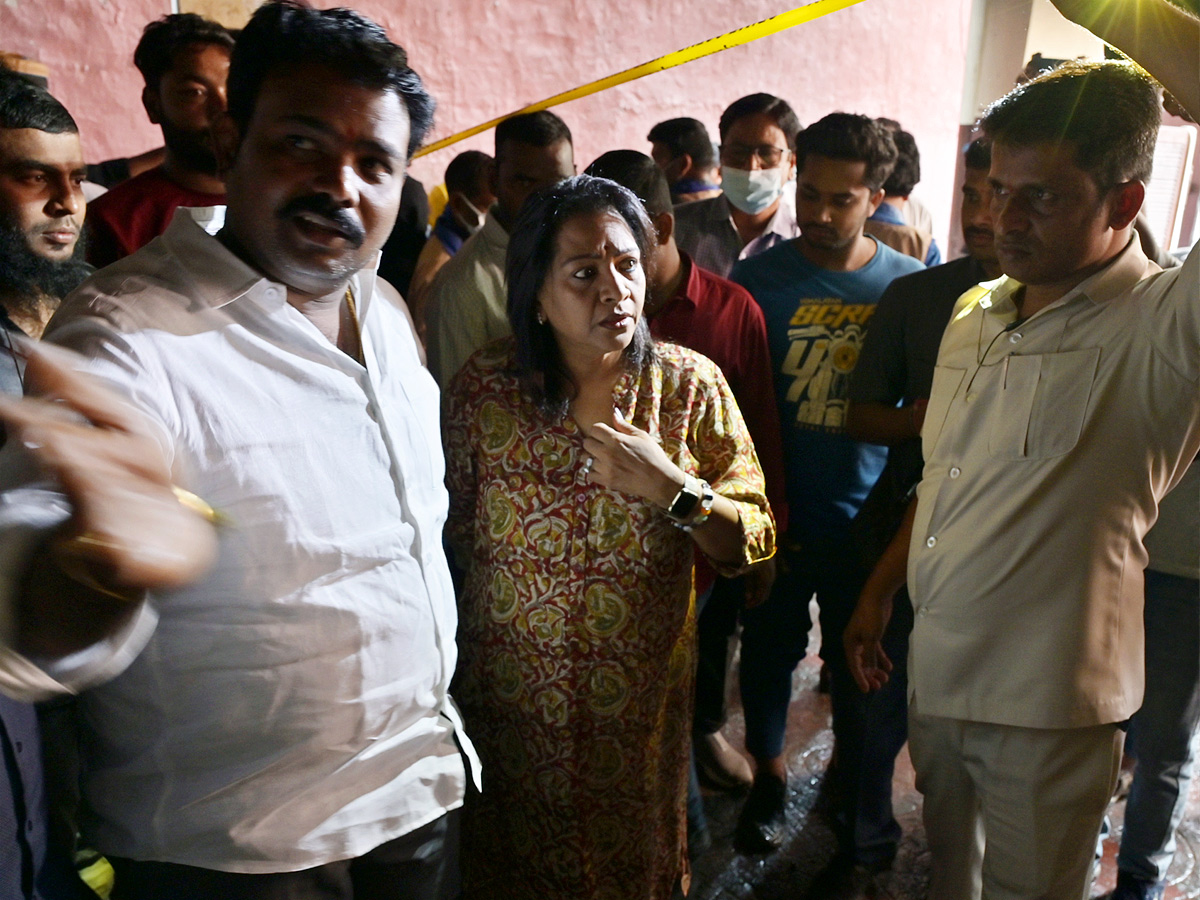 Nampally_20Fire_20Accident_20PHotos_15.jpg 16