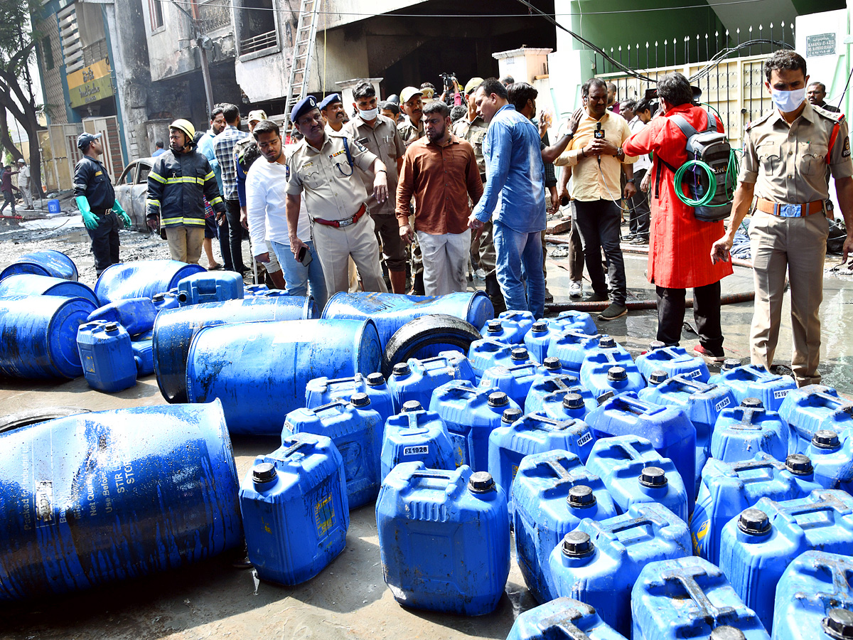 Nampally_20Fire_20Accident_20PHotos_4.jpg 5