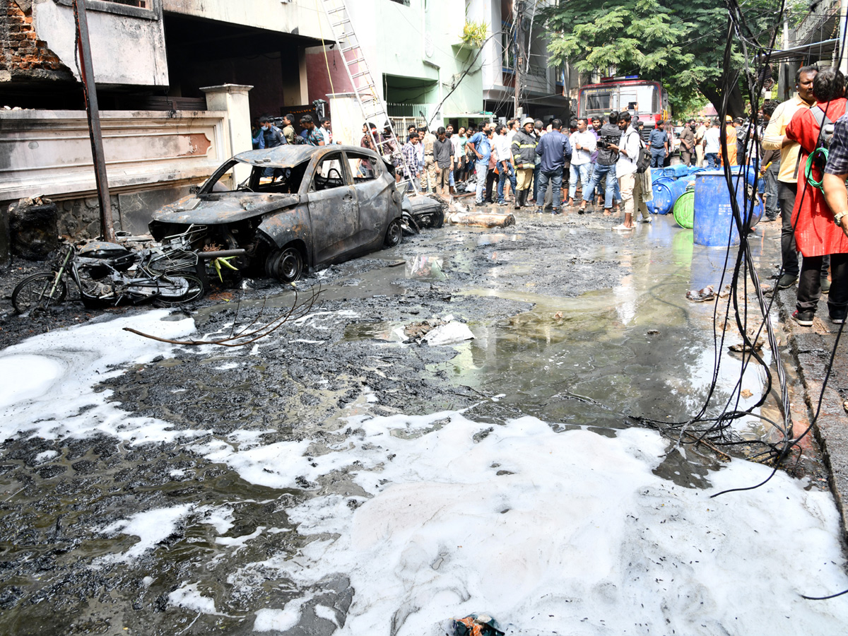 Nampally_20Fire_20Accident_20PHotos_6.jpg 7