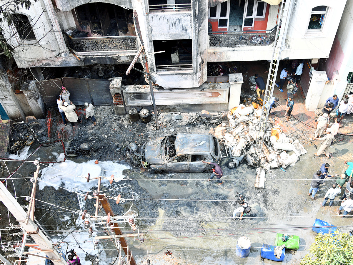 Nampally_20Fire_20Accident_20PHotos_7.jpg 8