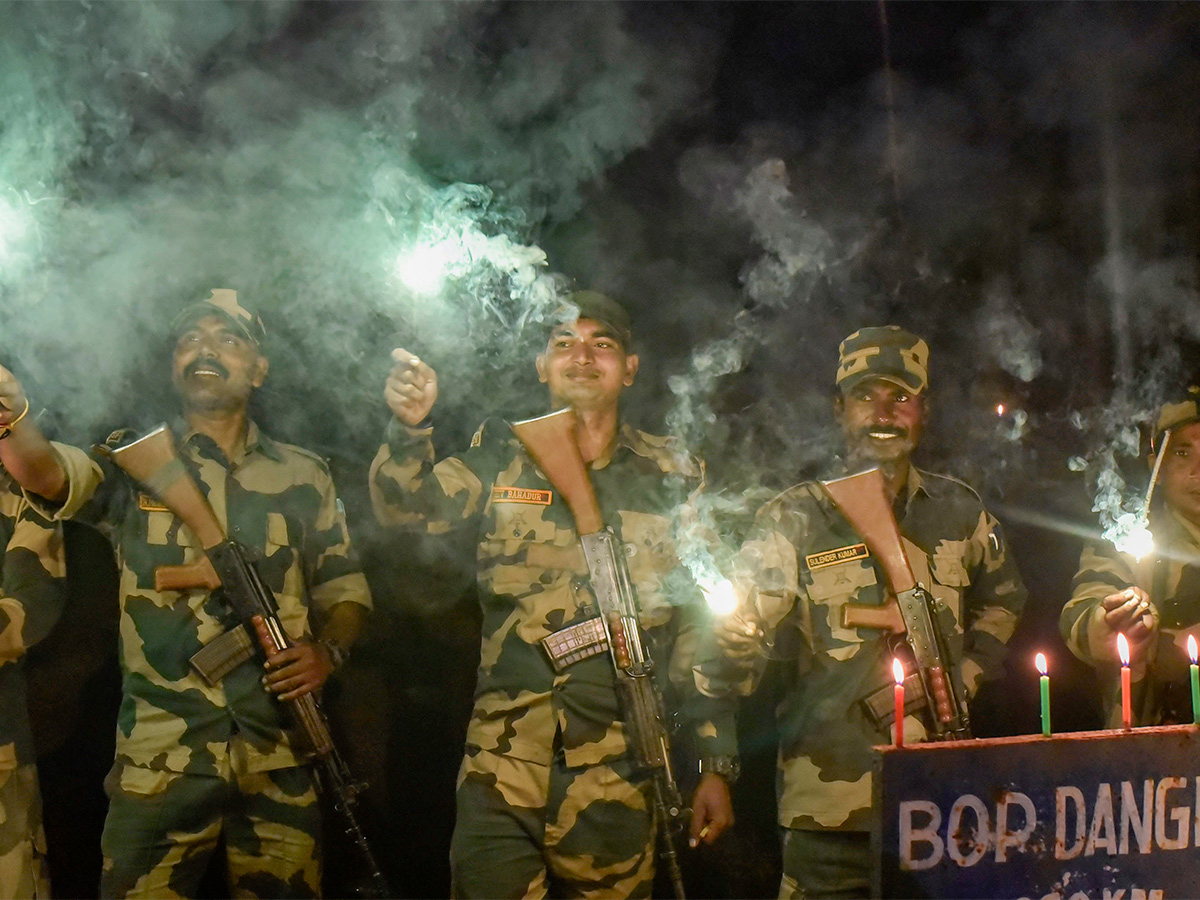 diwali_202023_20celebration_20photos-18.jpg 18