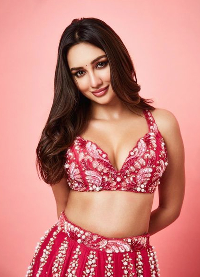 Akankasha-Sharma-latest-pics.jpg 11