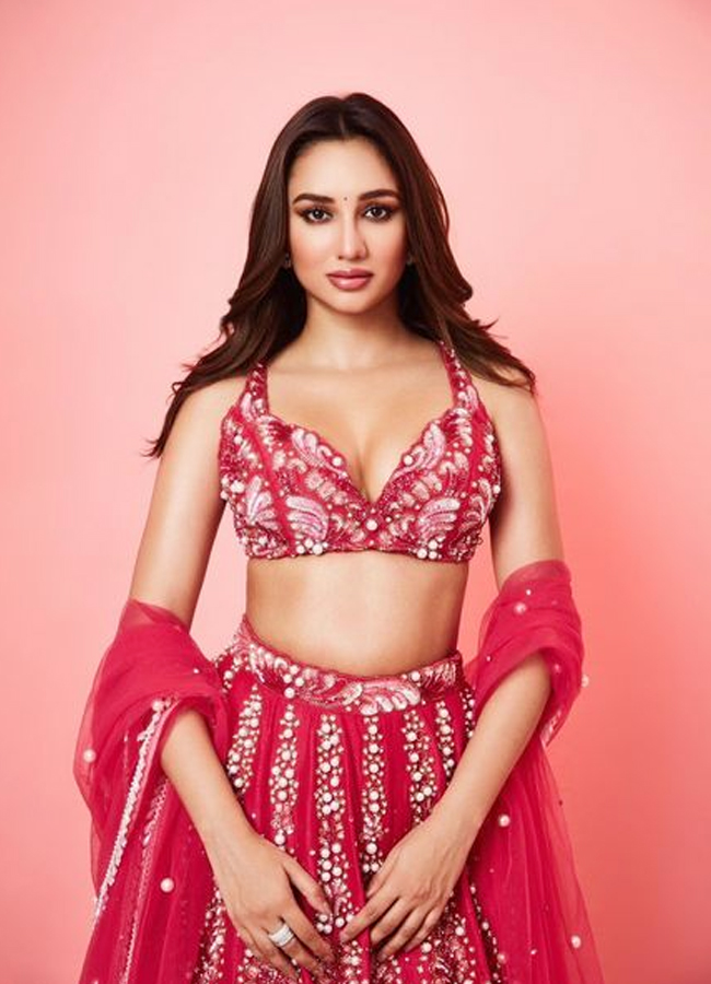Akankasha-Sharma-pics.jpg 13