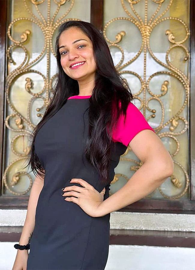 Aswini_20Sree_20in_20Bigg_20Boss_207_20Photos-14.jpg 14