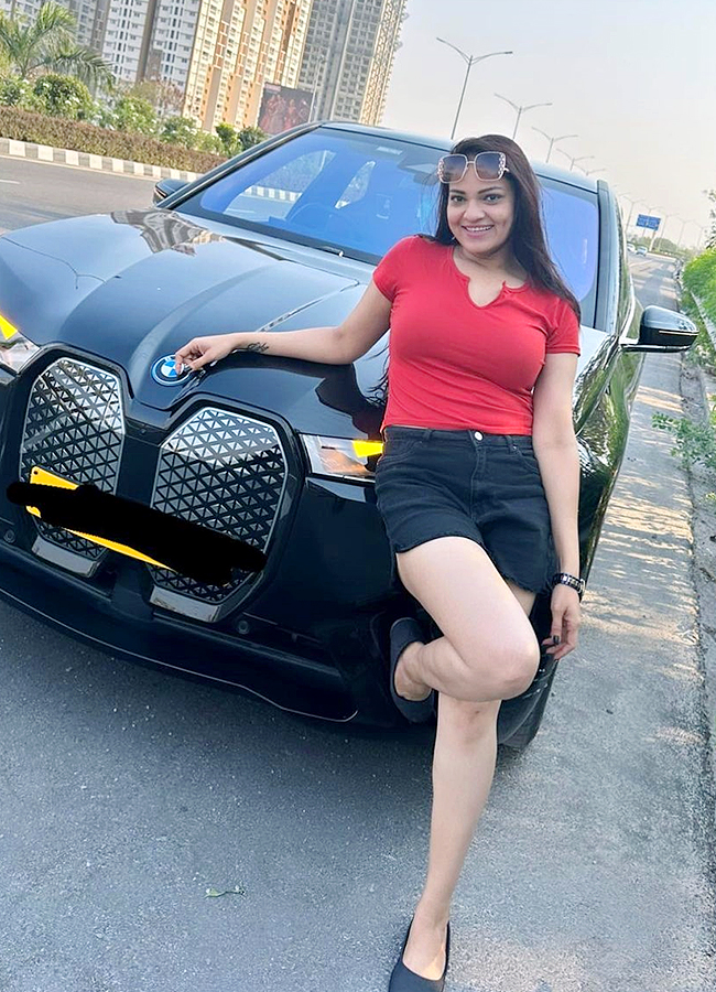 Aswini_20Sree_20in_20Bigg_20Boss_207_20Photos-17.jpg 17