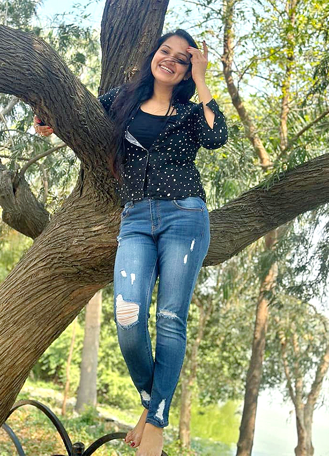 Aswini_20Sree_20in_20Bigg_20Boss_207_20Photos-24.jpg 24