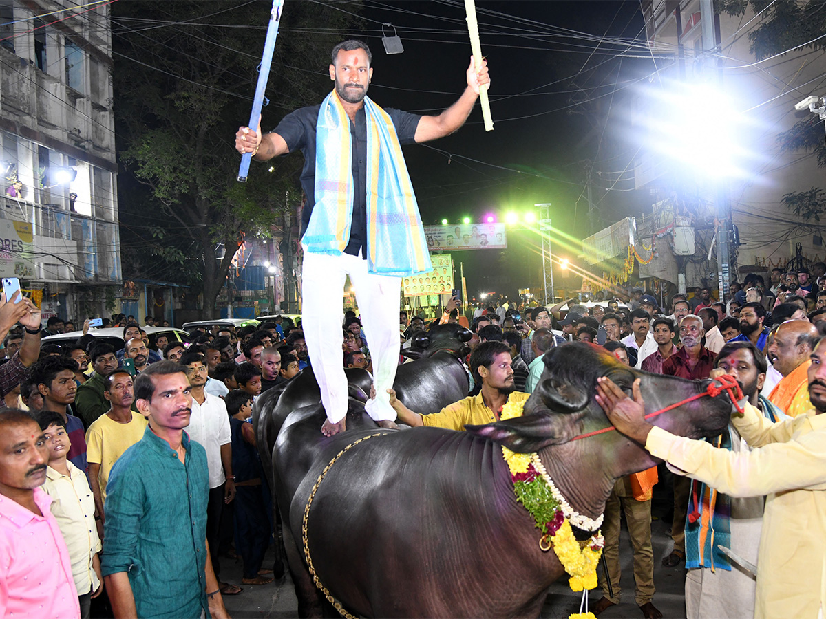 Sadar_20Festival_20in_20Hyderabad_20Photos-7.jpg 7
