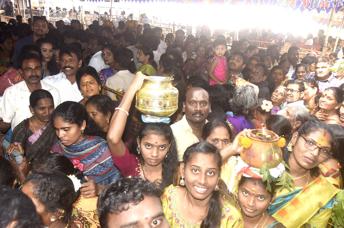 Vizianagaram_20Pydithalli_20Ammavari_20Sirimanotsavam-12.jpg 12